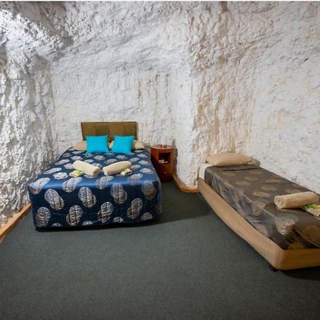 White Cliffs Underground Motel Exteriör bild