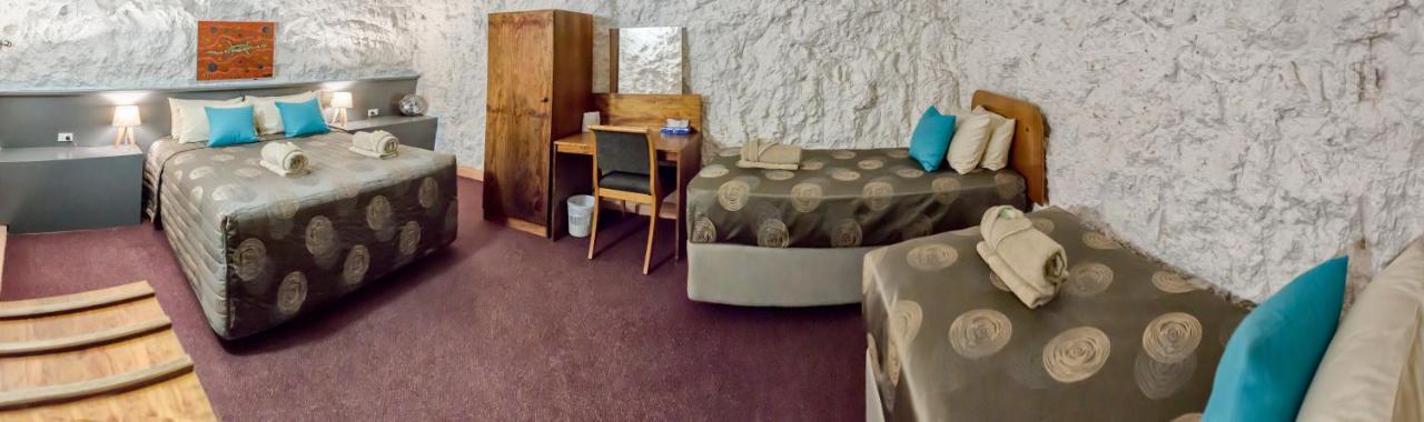 White Cliffs Underground Motel Exteriör bild